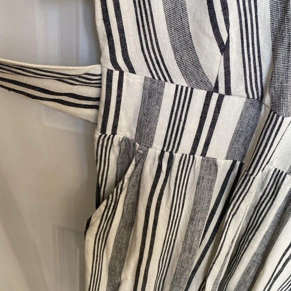 American Eagle Jump Suit - Picture 3 of 7